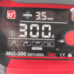 Invertor/Aparat de sudură MIG/MMA DDT Profesional, 220V, 300A, electrozi 1.6-4 mm, sârmă 0.8-1.0 mm, 3 role incluse - imagine 3