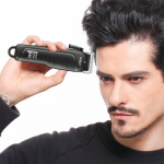 Mașină de tuns USB, 200 min autonomie, display LED, 4 distanțiere - imagine 4